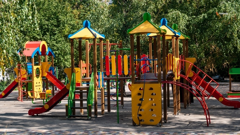 Детскую площадку установили в станице на Ставрополье 