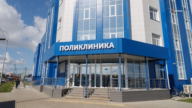 Глава Ставрополья осмотрел новую поликлинику и стройку детсада в Михайловске