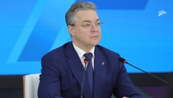 Губернатор Ставрополья поздравил женщин с 8 Марта