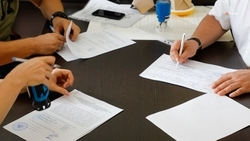 108 соцконтрактов заключат жители Петровского округа в 2025 году