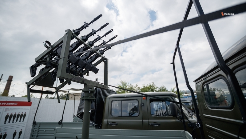 Глава Ставрополья передал военным ключи от 20 антидроновых машин