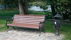 Прилегающий к мемориалу Славы сквер озеленили в Изобильненском округе