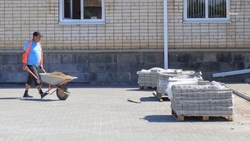 Благоустройство площади стартовало в станице Староизобильной 