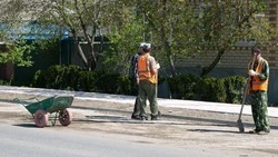 Благоустройство пешеходной зоны завершают в Зеленокумске 