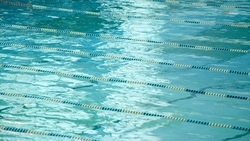 Житель Кировского округа открыл бизнес по строительству бассейнов благодаря соцконтракту