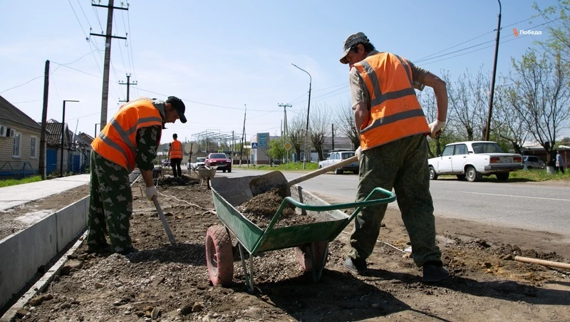 Дорогу и тротуар обновили в Петровском округе по инициативе жителей