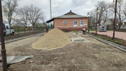 Парк Победы благоустраивают в хуторе Красночервонном