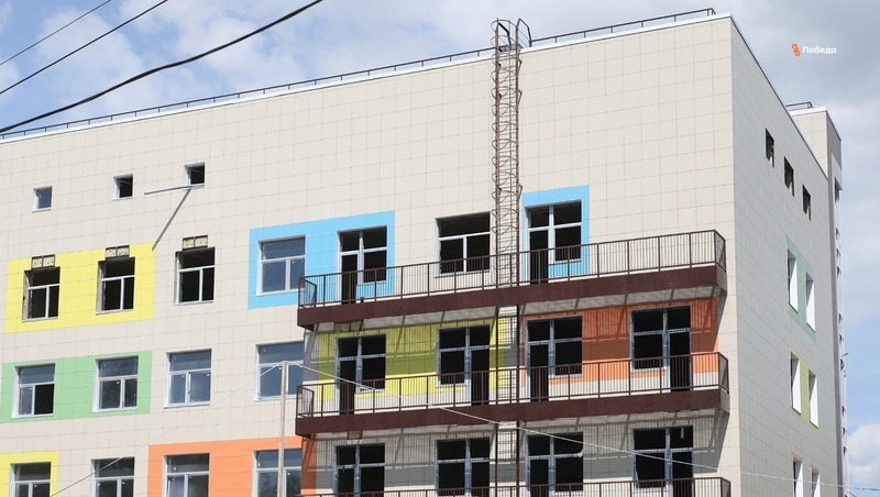 Строительство нового корпуса детской больницы завершают в Ставрополе