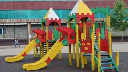 В посёлках Новоалександровского и Будённовского округов открыли спортивно-игровые зоны