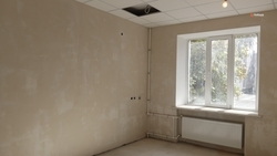 Капремонт корпуса райбольницы стартовал в Курском округе