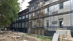 Три школы ремонтируют по поручению губернатора в Андроповском округе