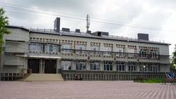 Фасад Дома культуры ремонтируют в Андроповском округе